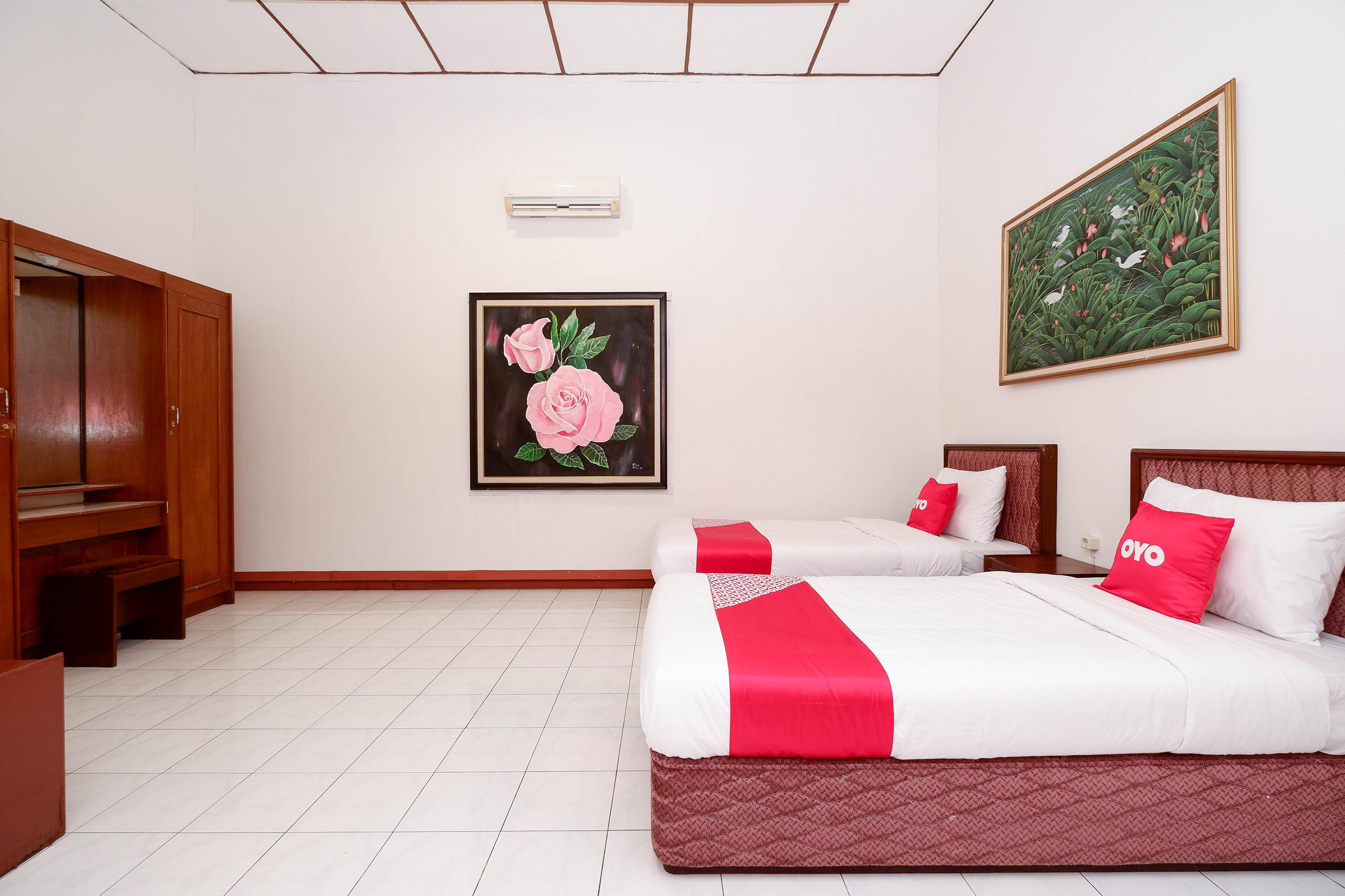 Super Oyo Capital O 1644 Hotel Griya Kencana Surakarta  Luaran gambar