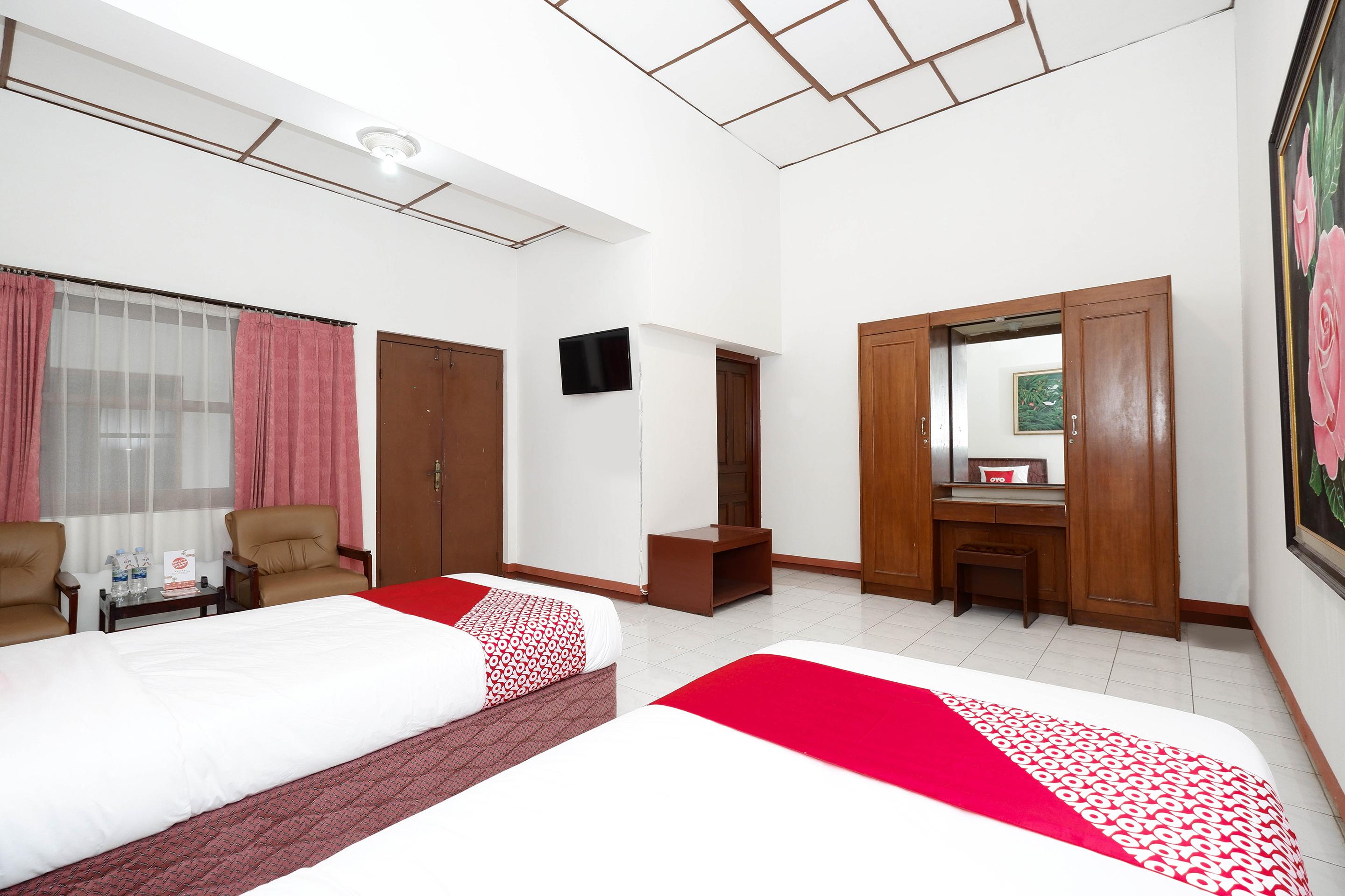 Super Oyo Capital O 1644 Hotel Griya Kencana Surakarta  Luaran gambar