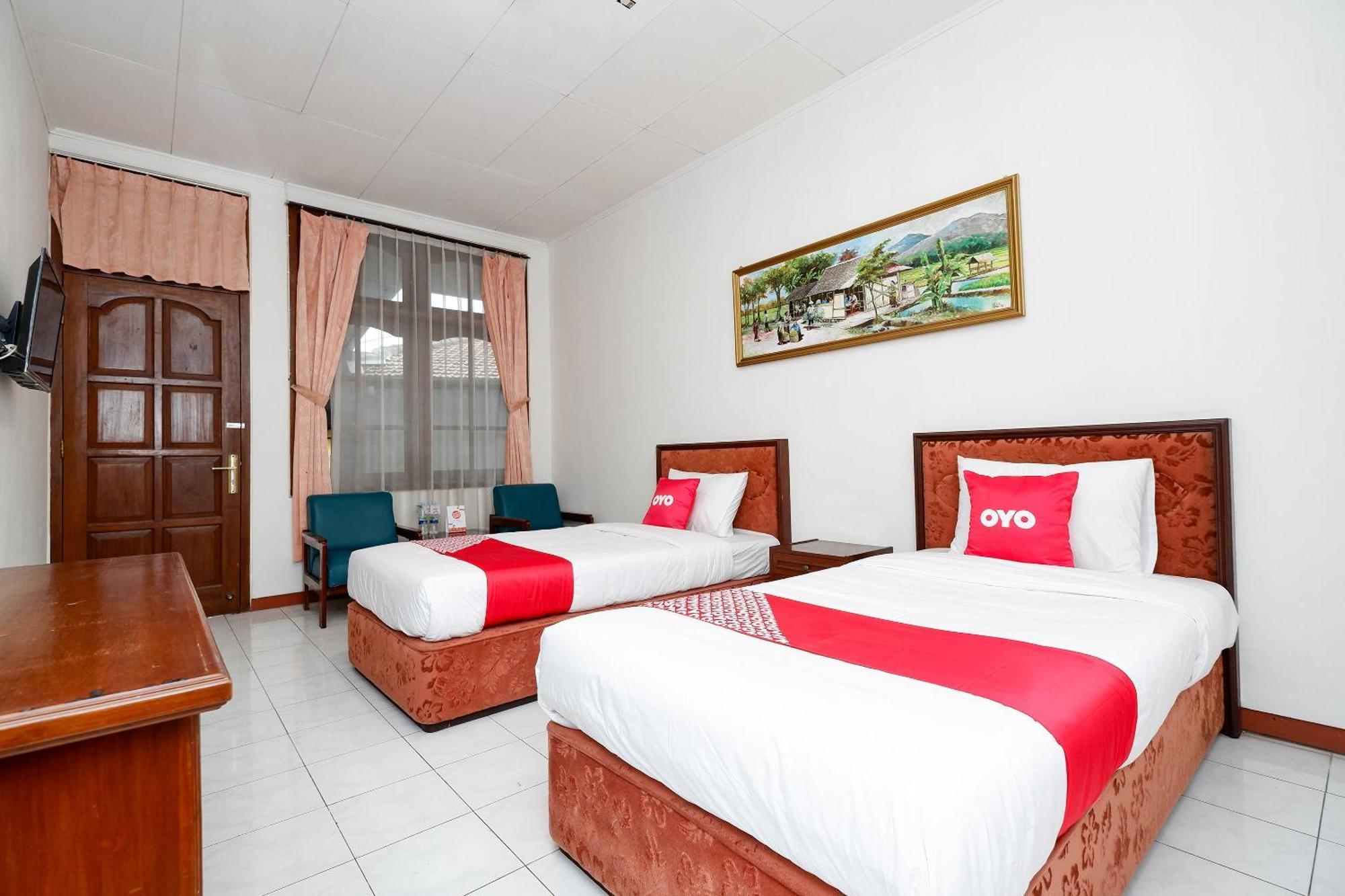 Super Oyo Capital O 1644 Hotel Griya Kencana Surakarta  Luaran gambar