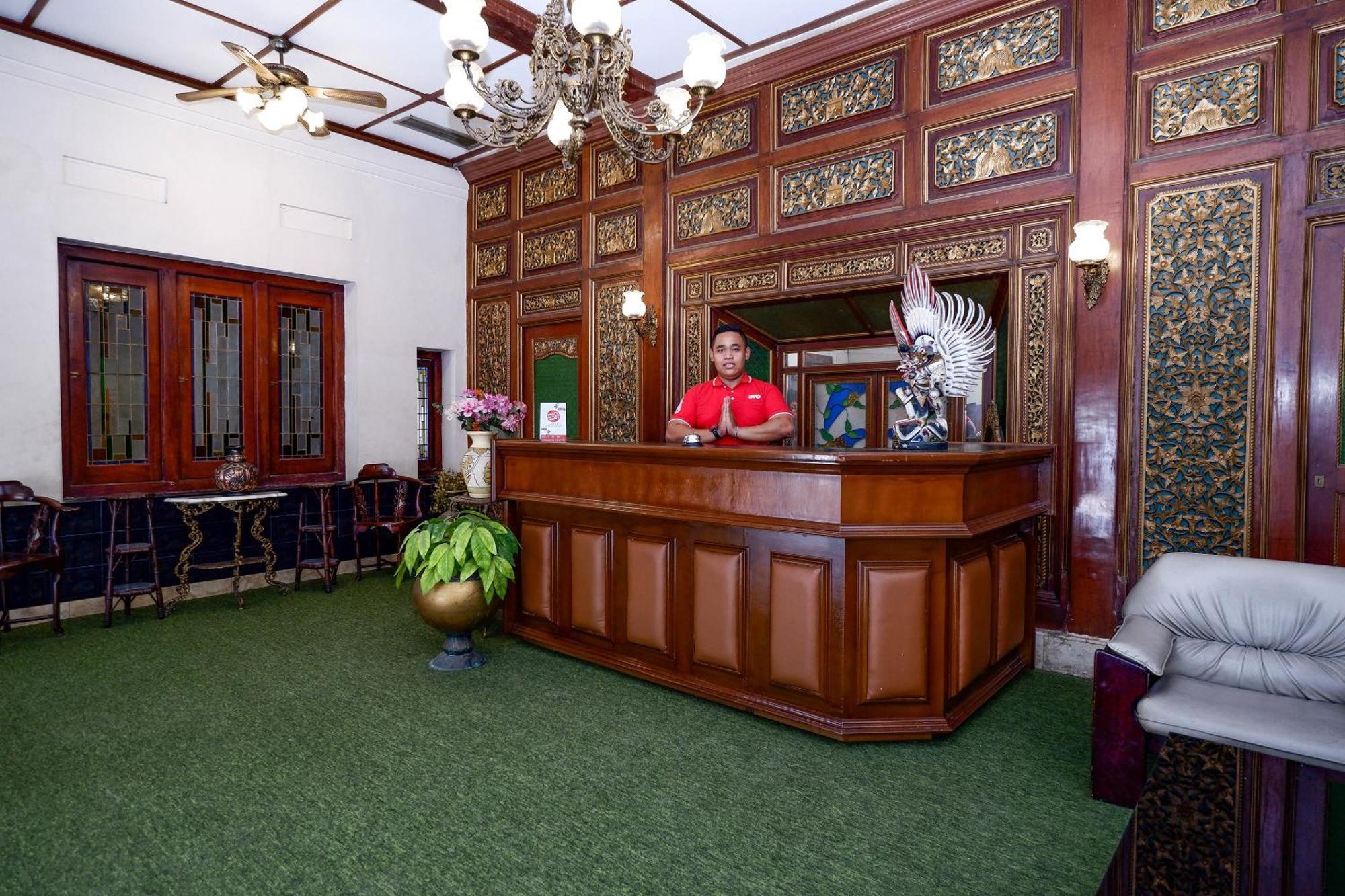 Super Oyo Capital O 1644 Hotel Griya Kencana Surakarta  Luaran gambar